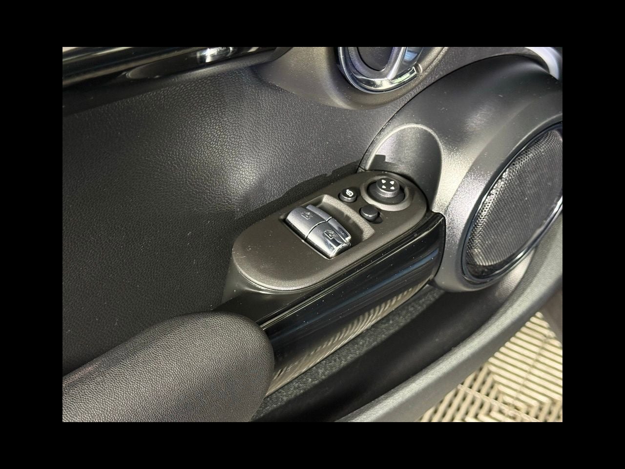 2023 MINI HARDTOP 2 DOOR Cooper SE