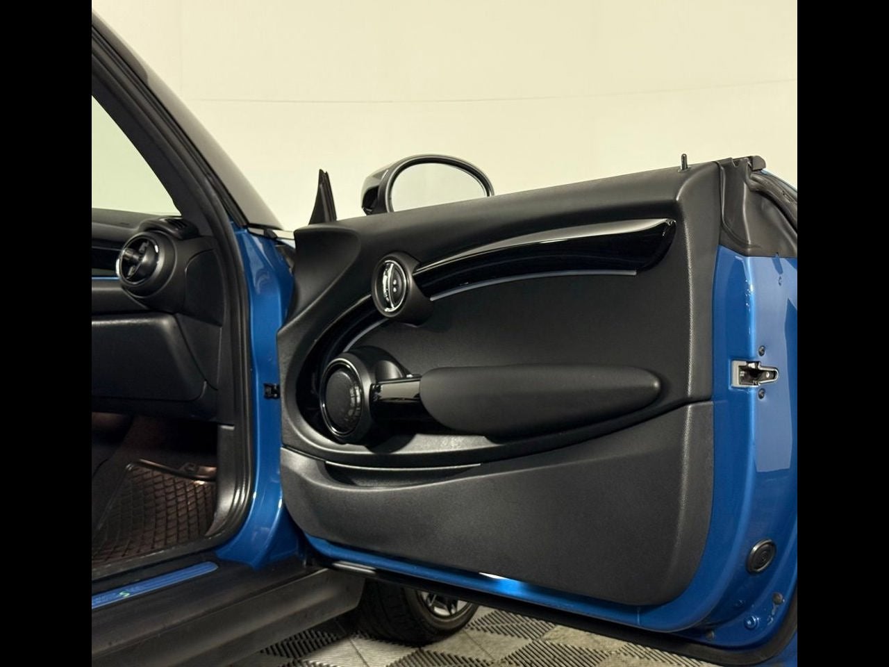 2023 MINI HARDTOP 2 DOOR Cooper SE