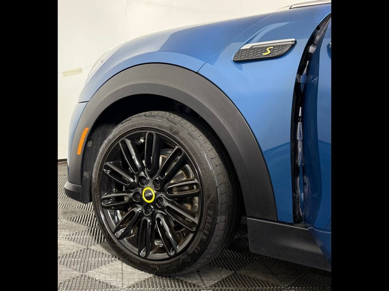 2023 MINI HARDTOP 2 DOOR Cooper SE