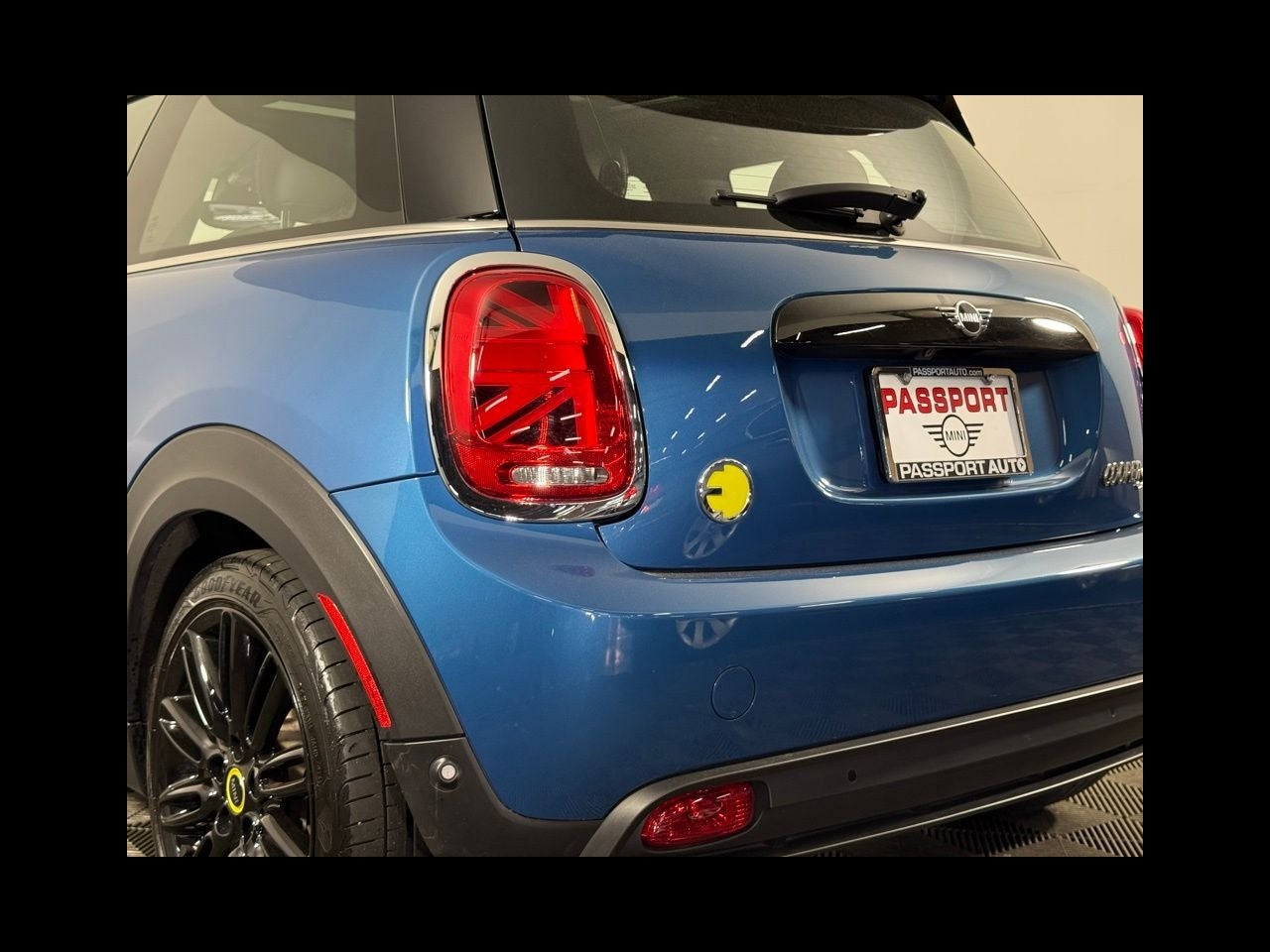 2023 MINI HARDTOP 2 DOOR Cooper SE
