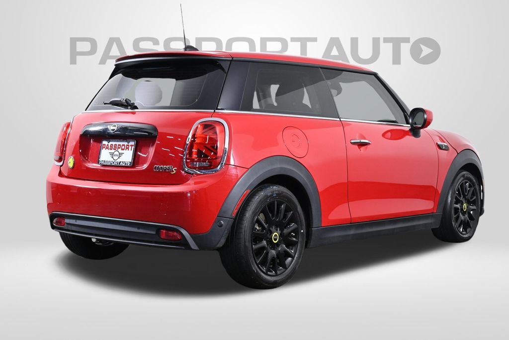 2023 MINI Cooper Cooper SE Signature