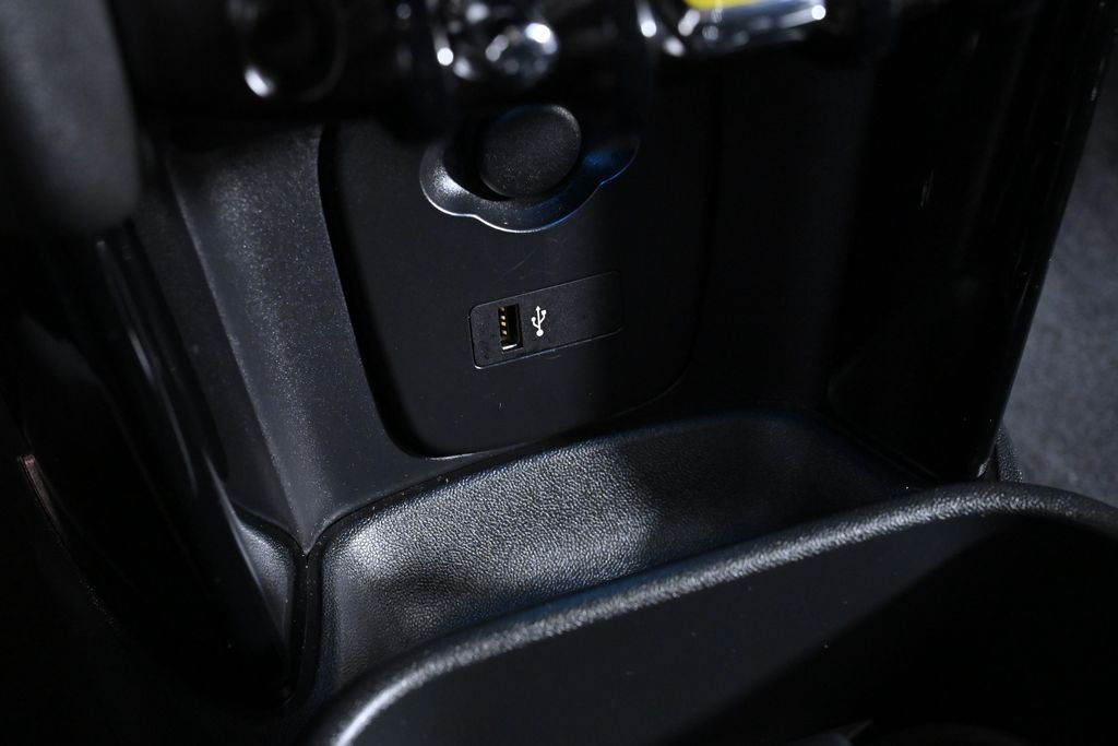 2023 MINI Cooper Cooper SE Signature