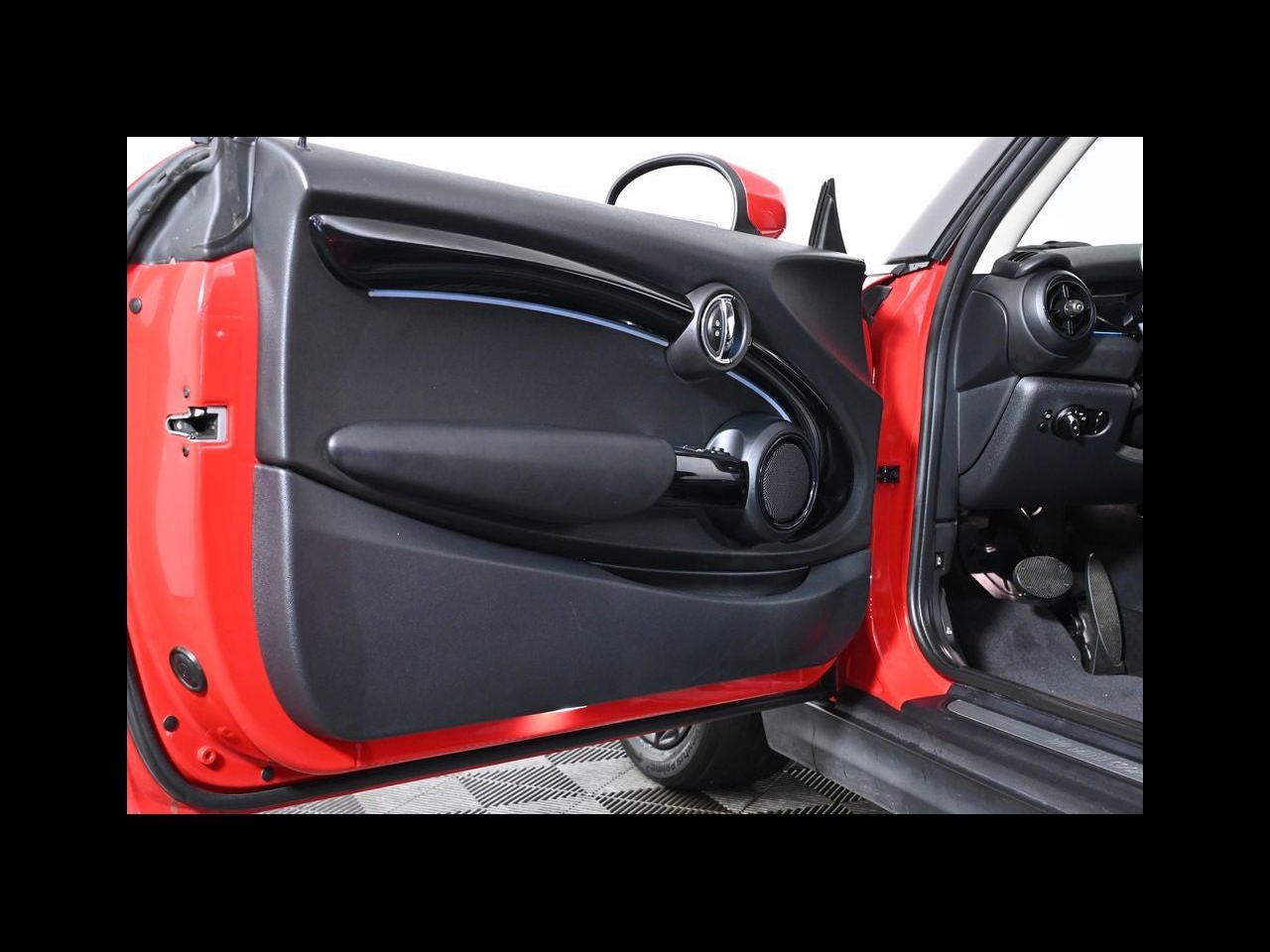 2023 MINI HARDTOP 2 DOOR SIGNATURE