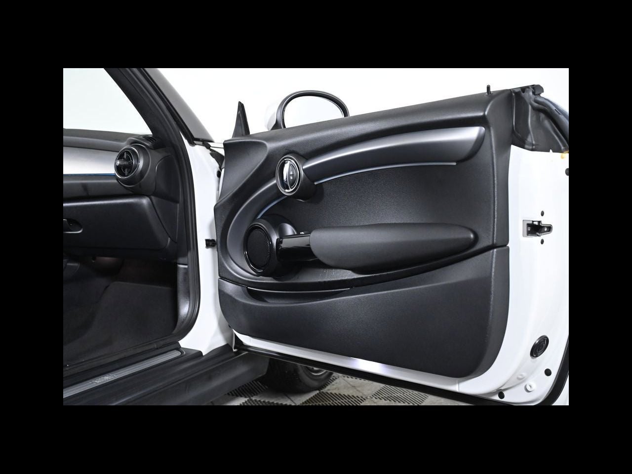 2024 MINI CONVERTIBLE Cooper