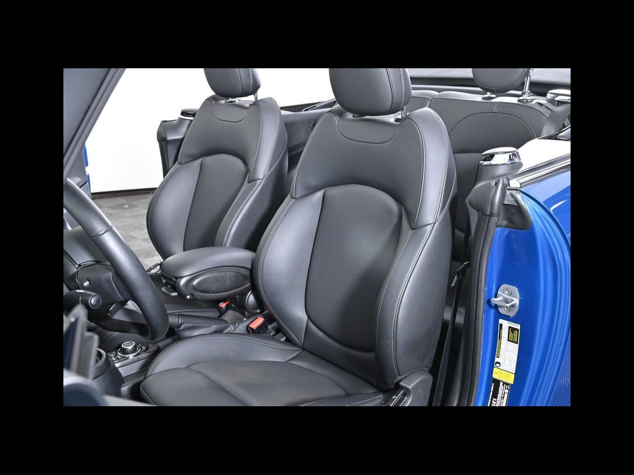 2024 MINI CONVERTIBLE Cooper