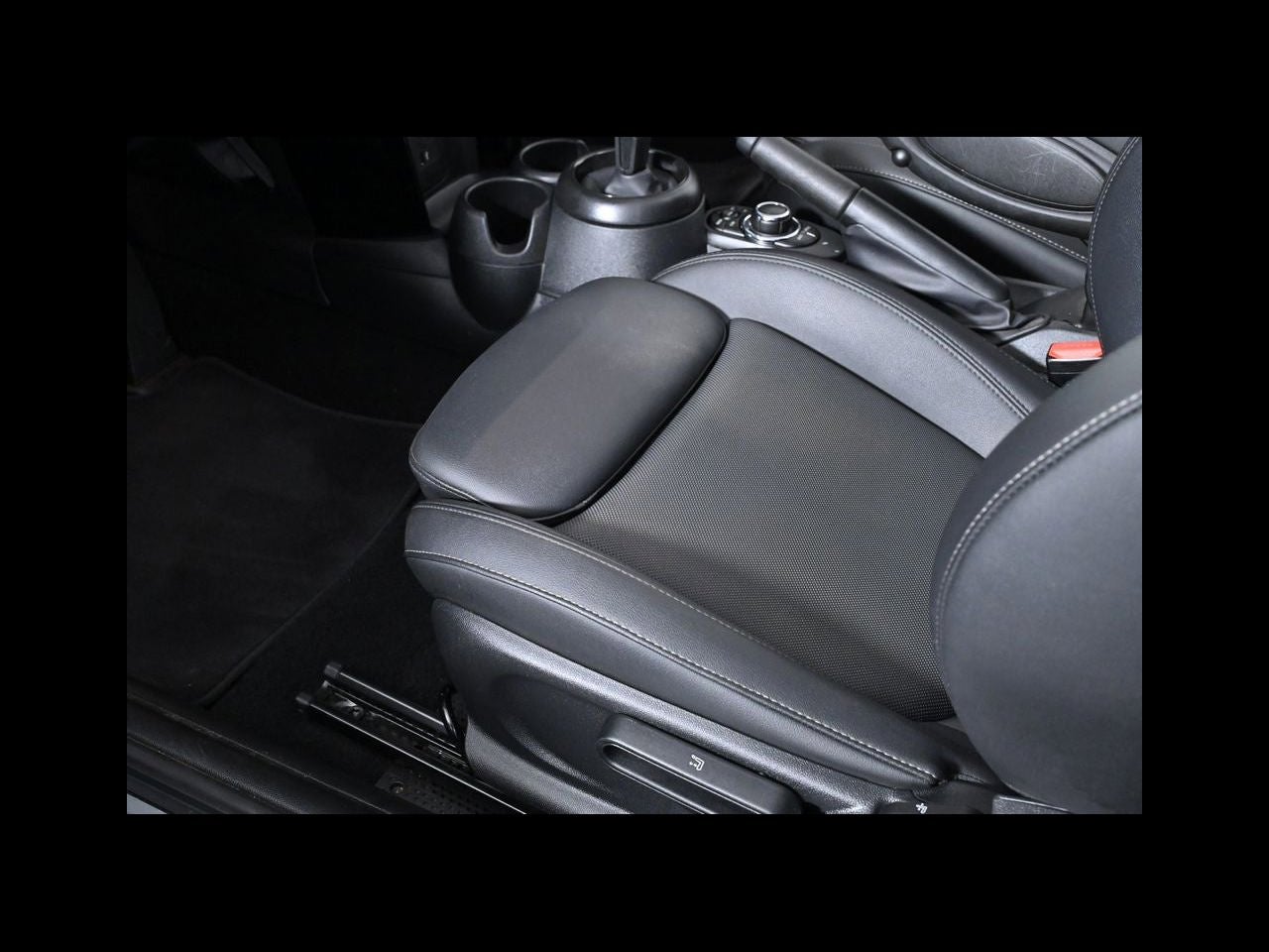 2024 MINI CONVERTIBLE Cooper