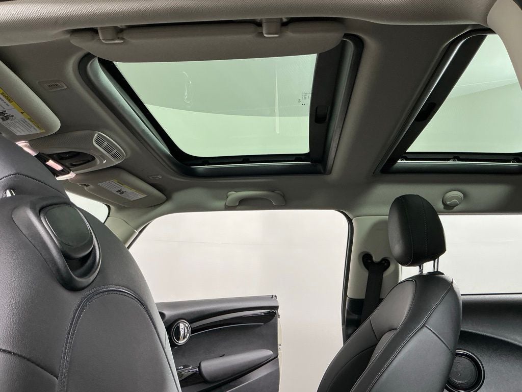 2023 MINI Cooper Base