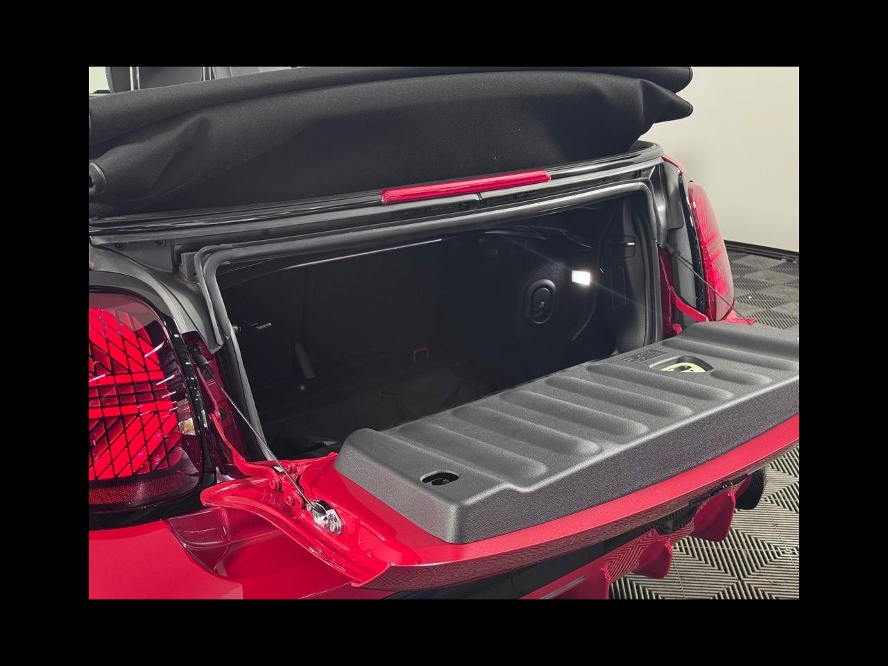 2025 MINI CONVERTIBLE John Cooper Works