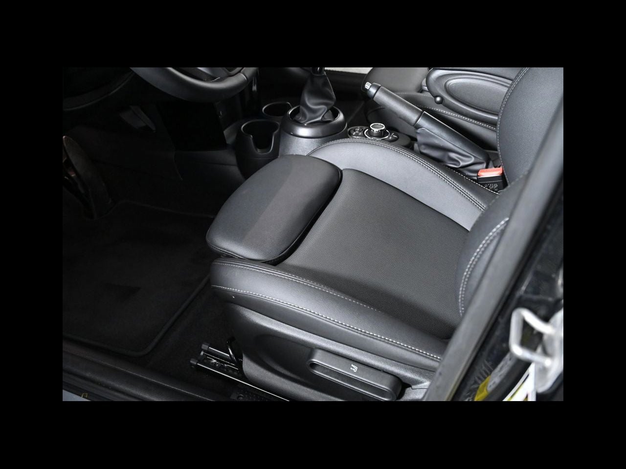 2024 MINI HARDTOP 4 DOOR Cooper S