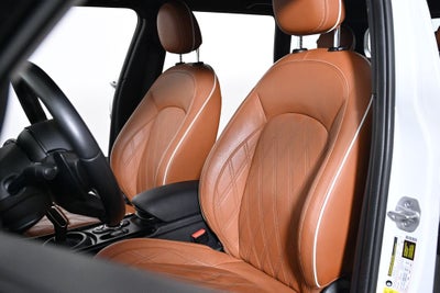 2024 MINI John Cooper Works Base