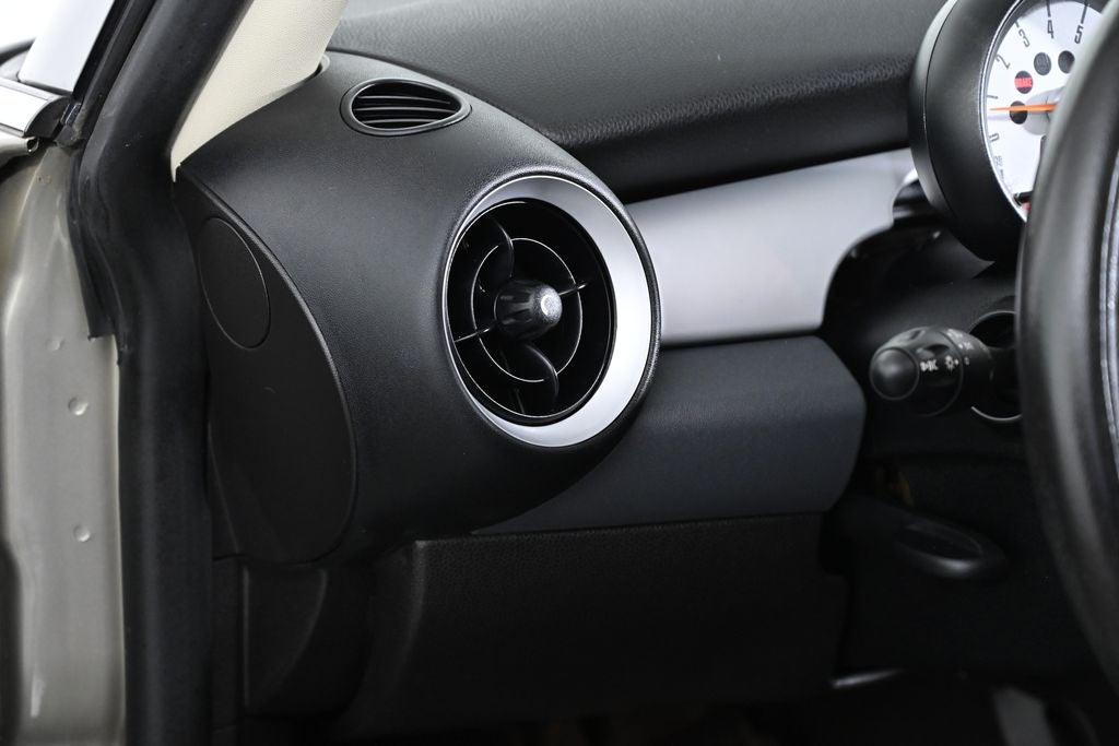 2011 MINI Cooper Base