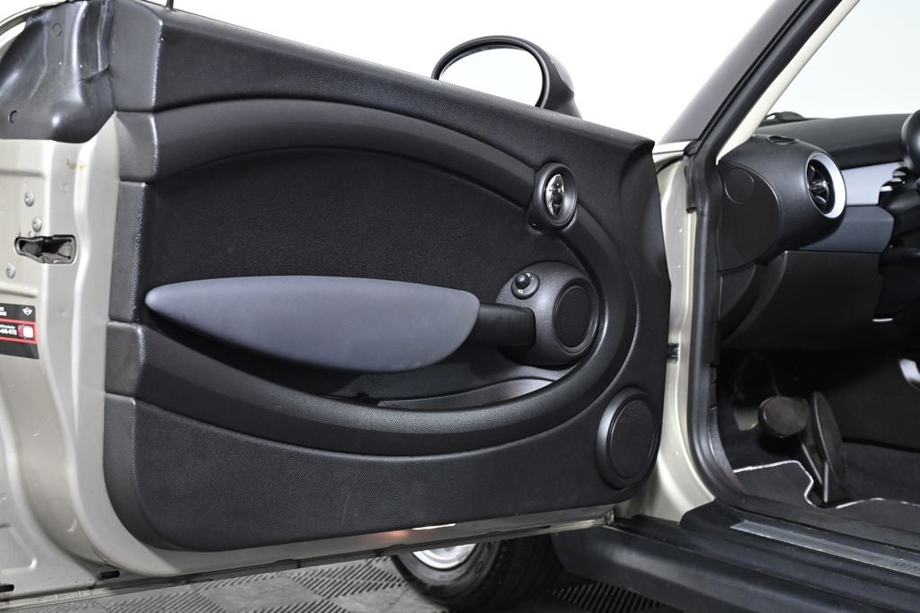 2011 MINI Cooper Base