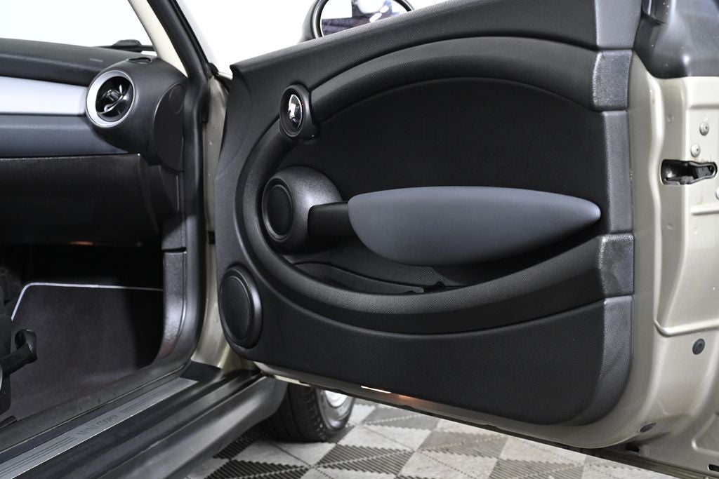 2011 MINI Cooper Base