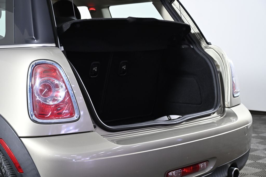 2011 MINI Cooper Base