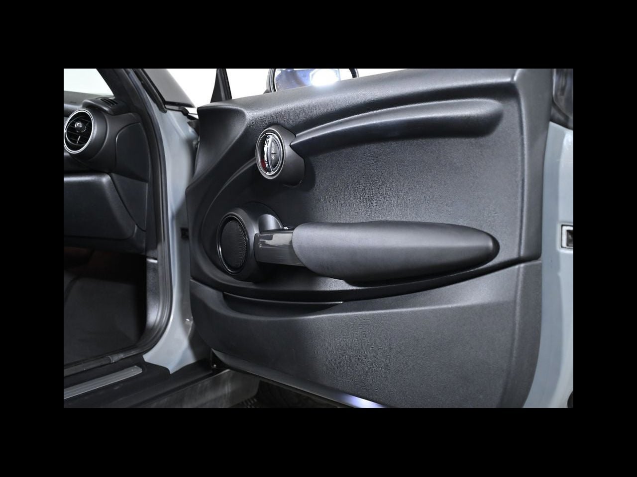 2017 MINI CONVERTIBLE Cooper