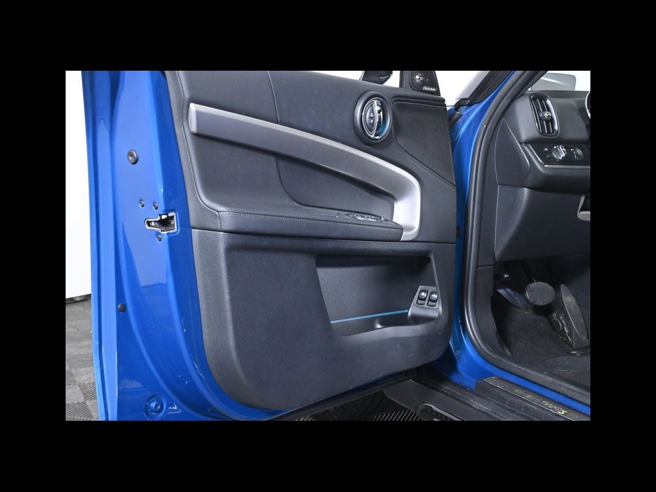 2023 MINI COUNTRYMAN Cooper SE