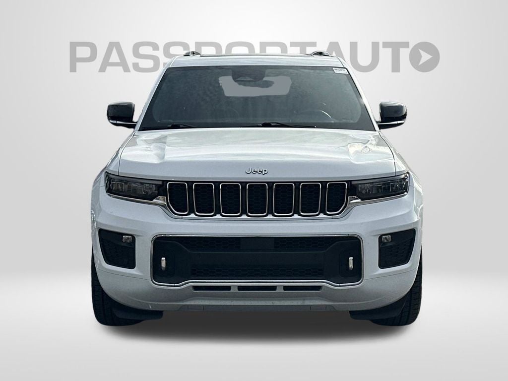 2022 Jeep Grand Cherokee Overland 4WD