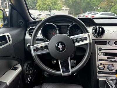 2006 Ford Mustang GT Deluxe
