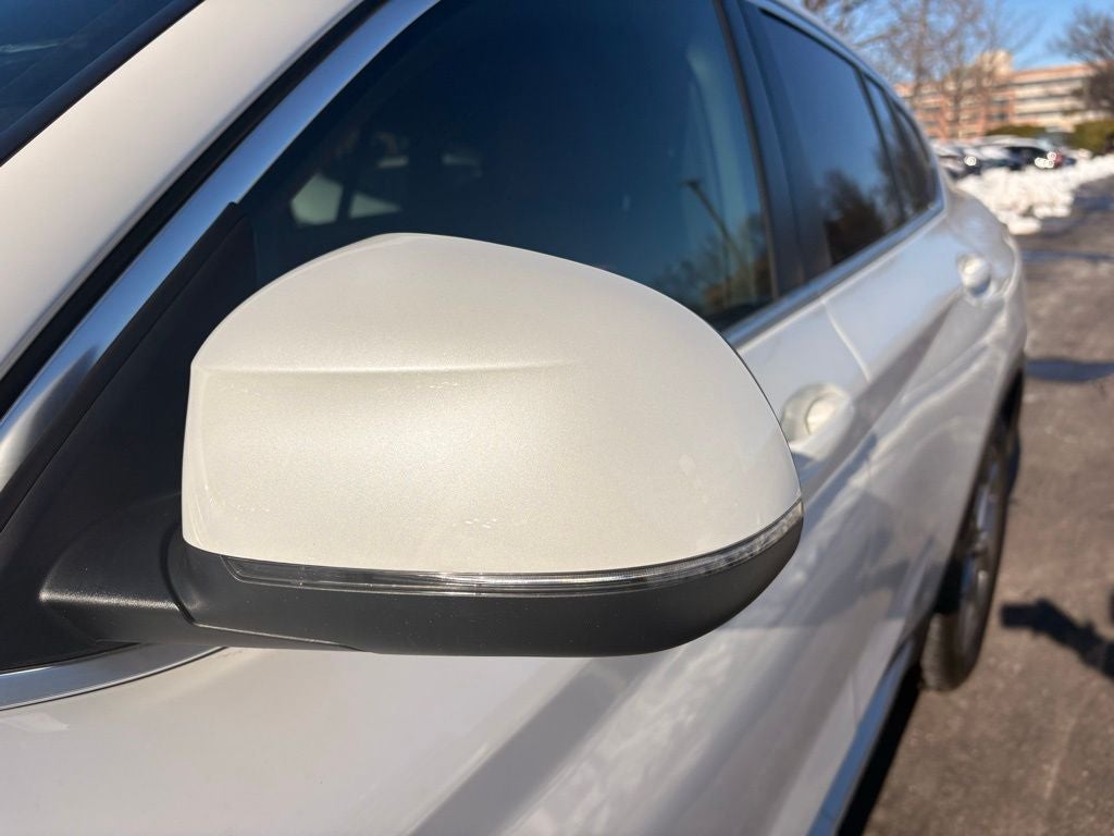 2023 BMW X4 xDrive30i AWD