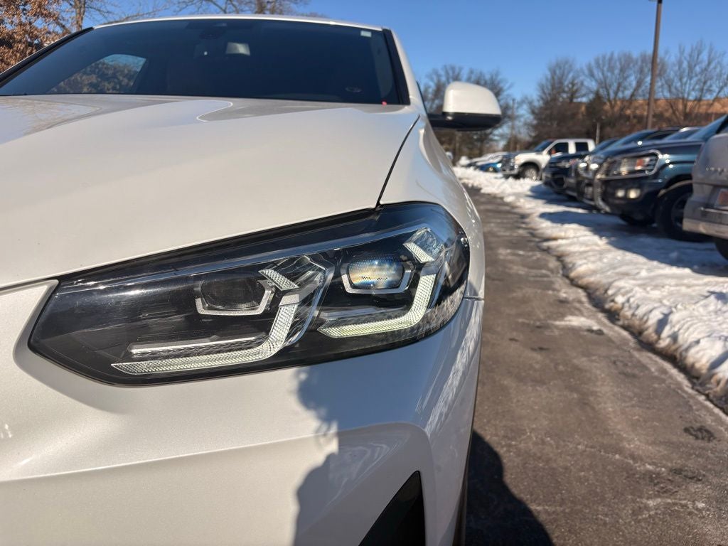 2023 BMW X4 xDrive30i AWD