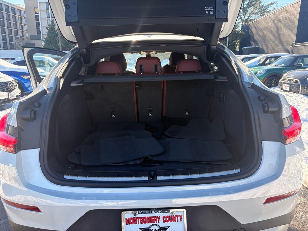 2023 BMW X4 xDrive30i AWD