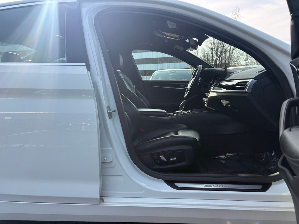 2018 BMW 5 Series 530e xDrive iPerformance AWD