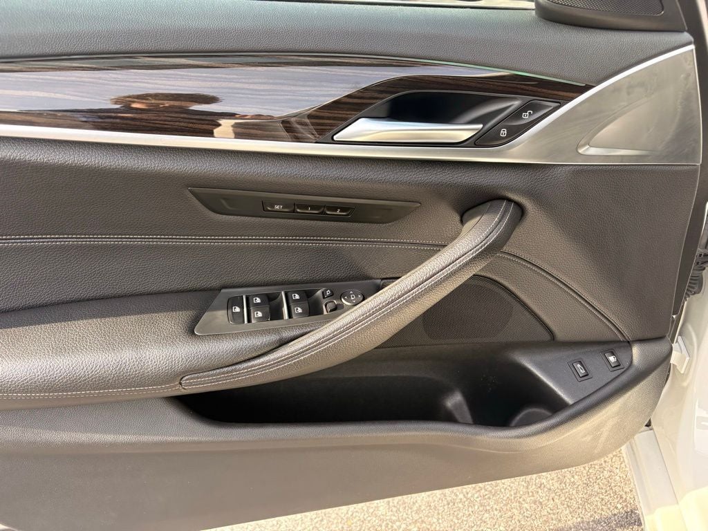 2018 BMW 5 Series 530e xDrive iPerformance AWD