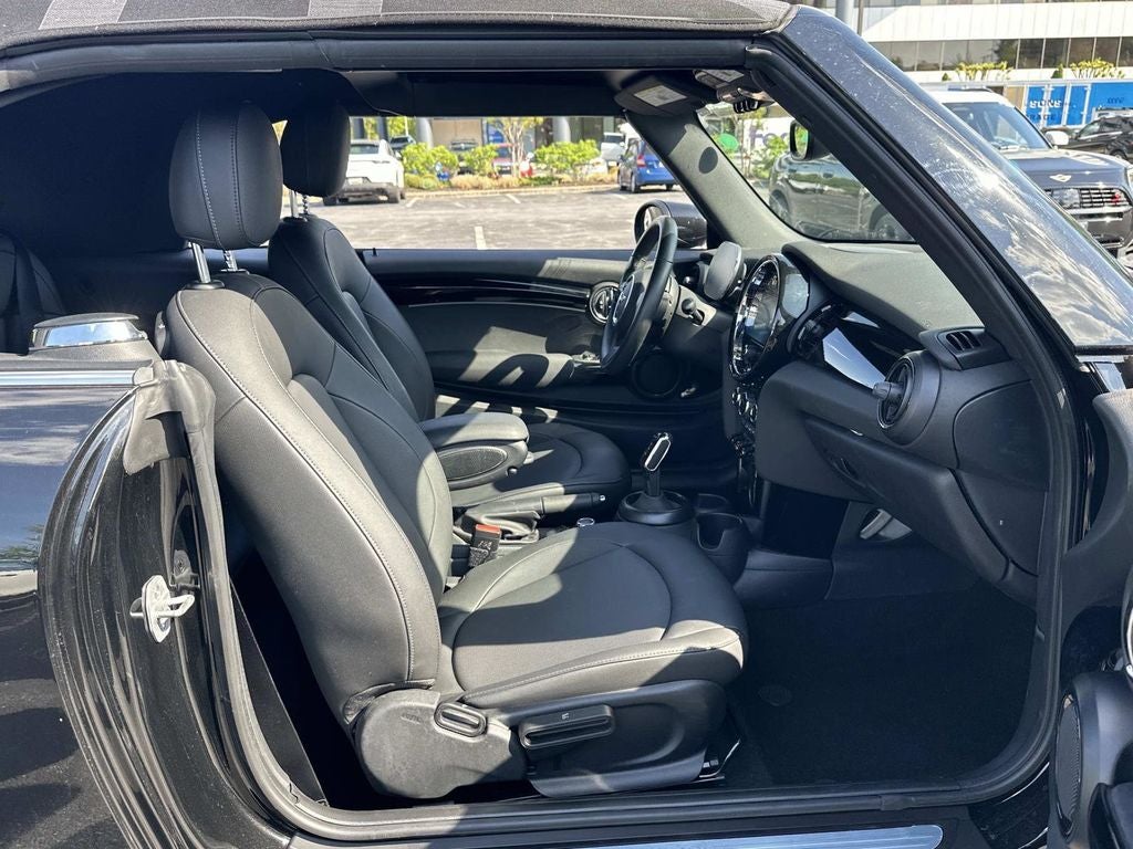 2023 MINI Cooper Signature