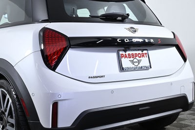 2025 MINI 2 Door Cooper Iconic