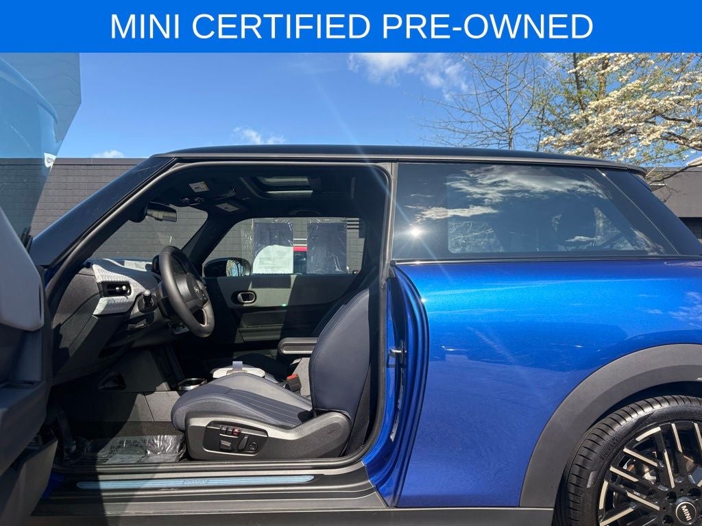 2025 MINI Cooper S Iconic Hardtop 2 Door