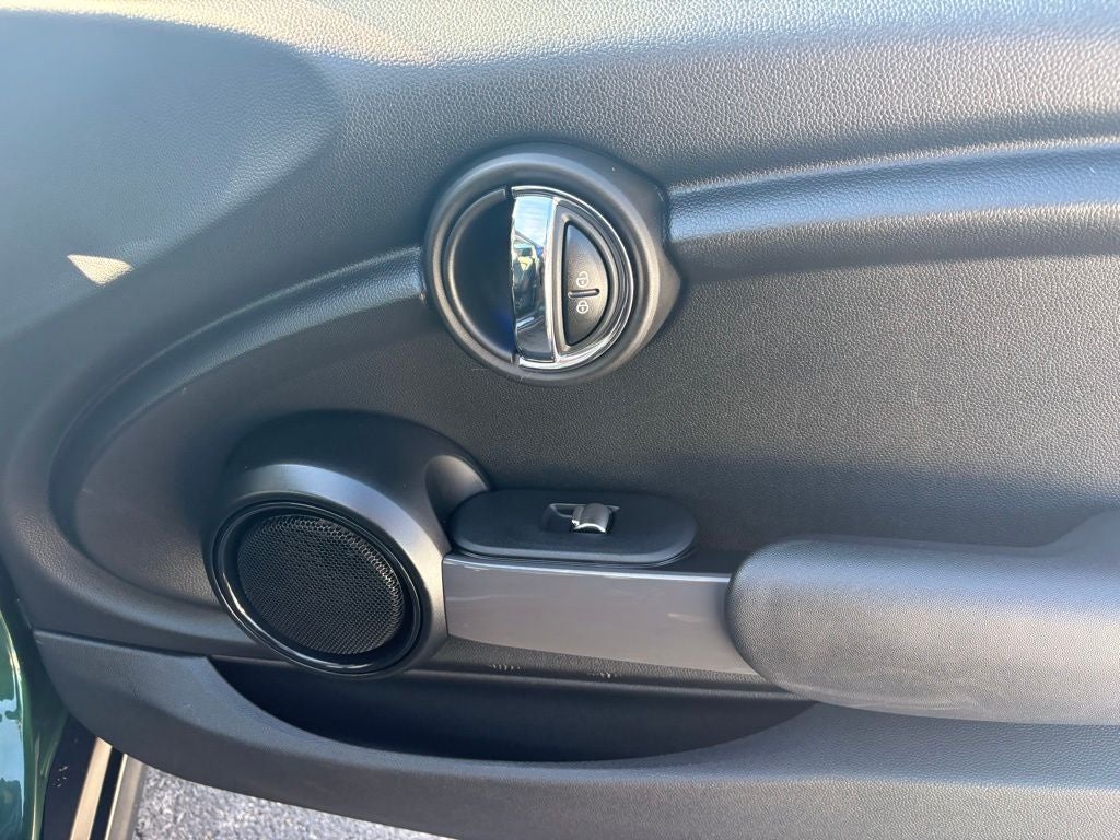 2015 MINI Cooper Base Hardtop 2 Door