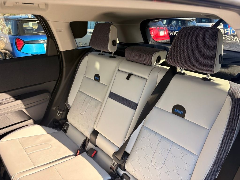 2025 MINI Cooper S Countryman Signature Plus Trim ALL4