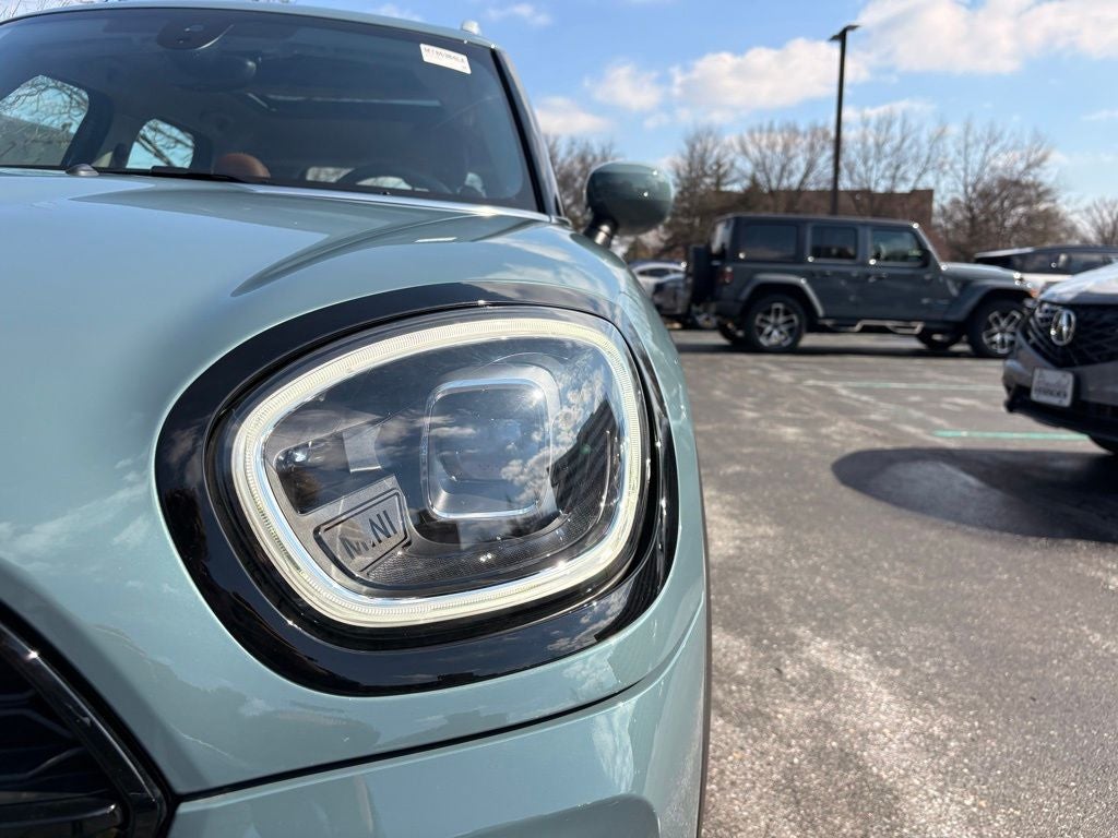 2023 MINI Countryman Signature