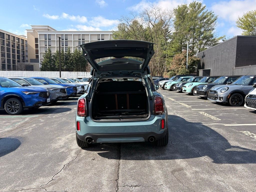 2023 MINI Countryman Signature