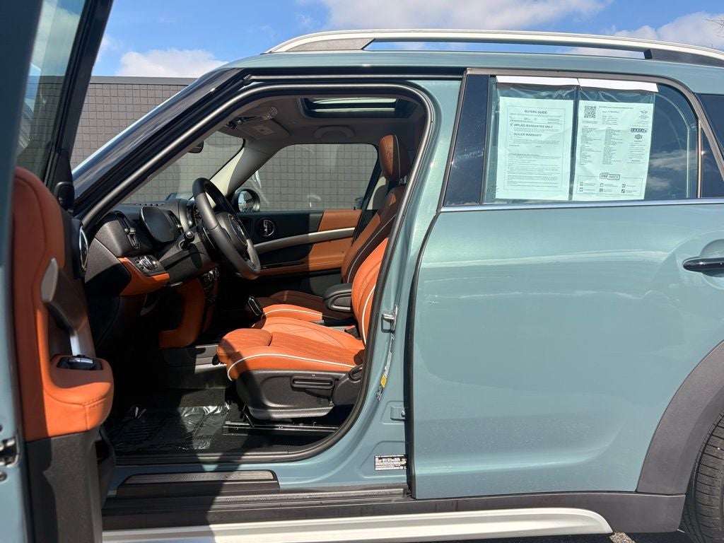 2023 MINI Countryman Signature