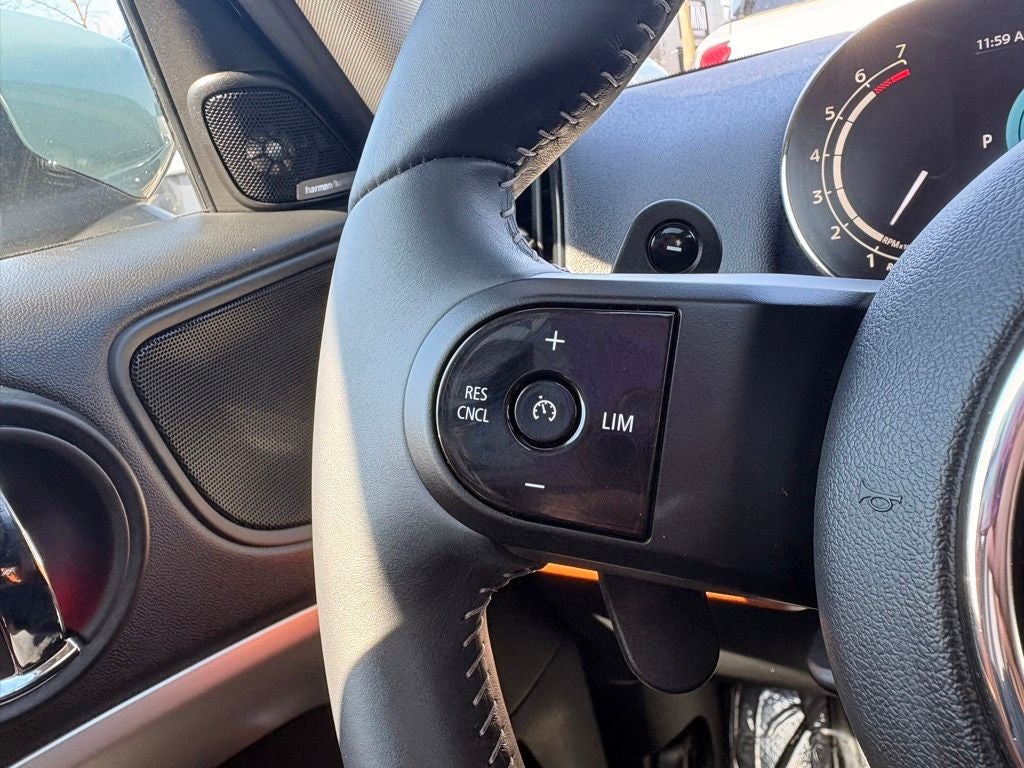 2023 MINI Countryman Signature