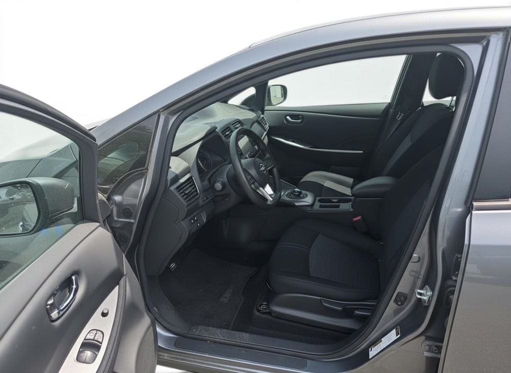 2023 Nissan Leaf S