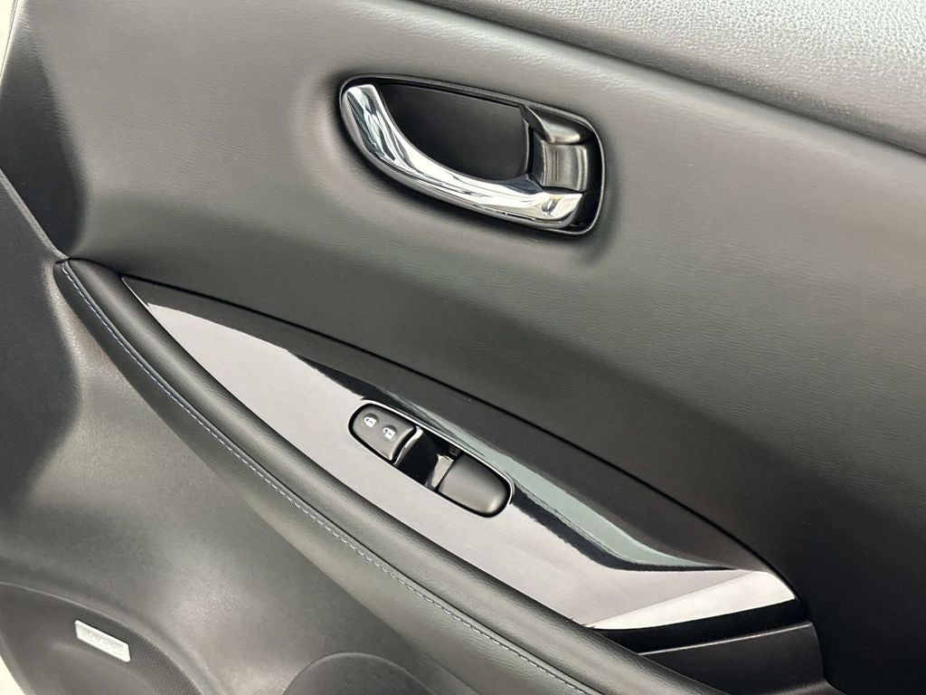 2022 Nissan Leaf SL Plus