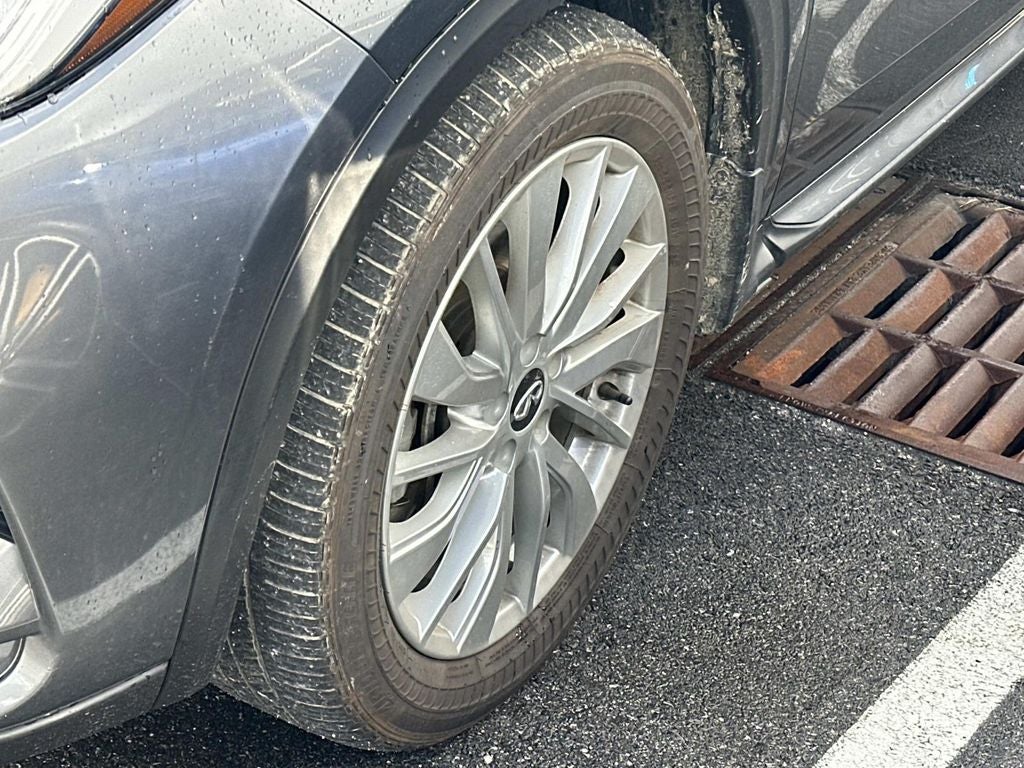 2023 INFINITI QX50 LUXE