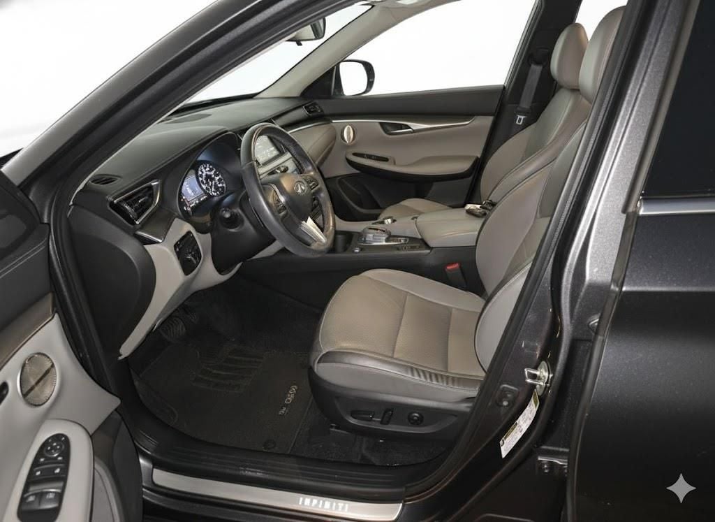 2023 INFINITI QX50 LUXE
