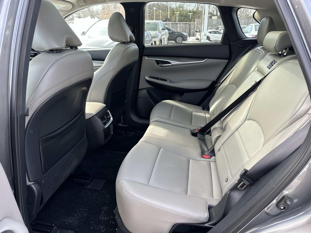 2023 INFINITI QX50 LUXE