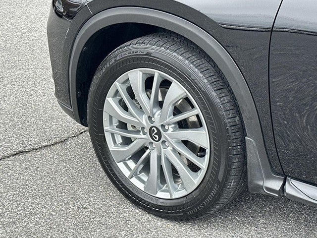 2024 INFINITI QX50 LUXE