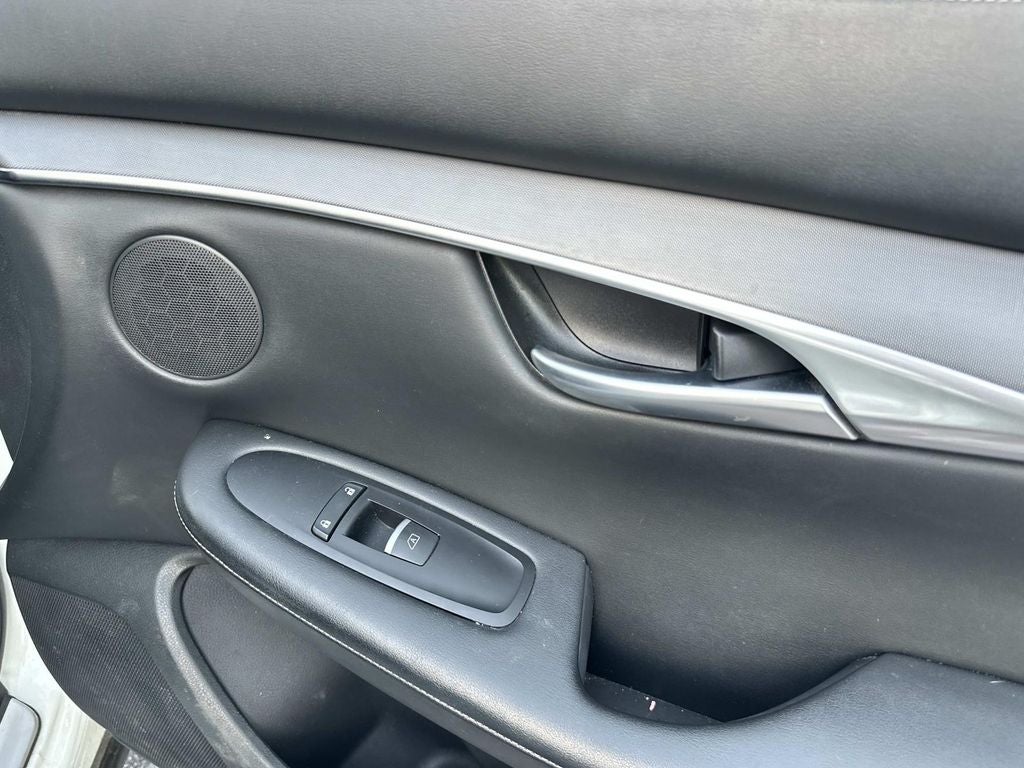 2022 INFINITI QX50 LUXE