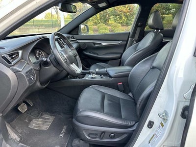 2022 INFINITI QX50 LUXE