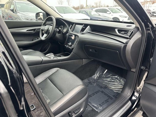 2024 INFINITI QX50 LUXE