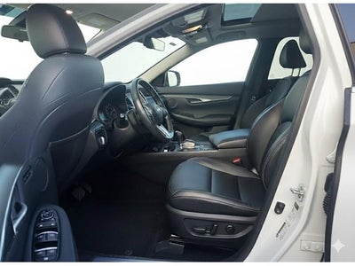 2023 INFINITI QX50 LUXE