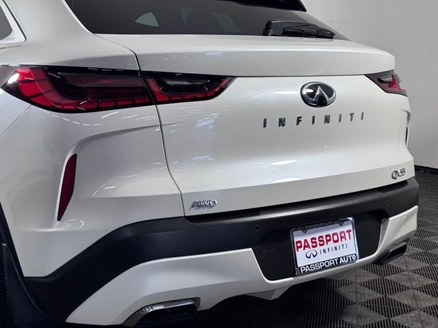 2023 INFINITI QX55 LUXE