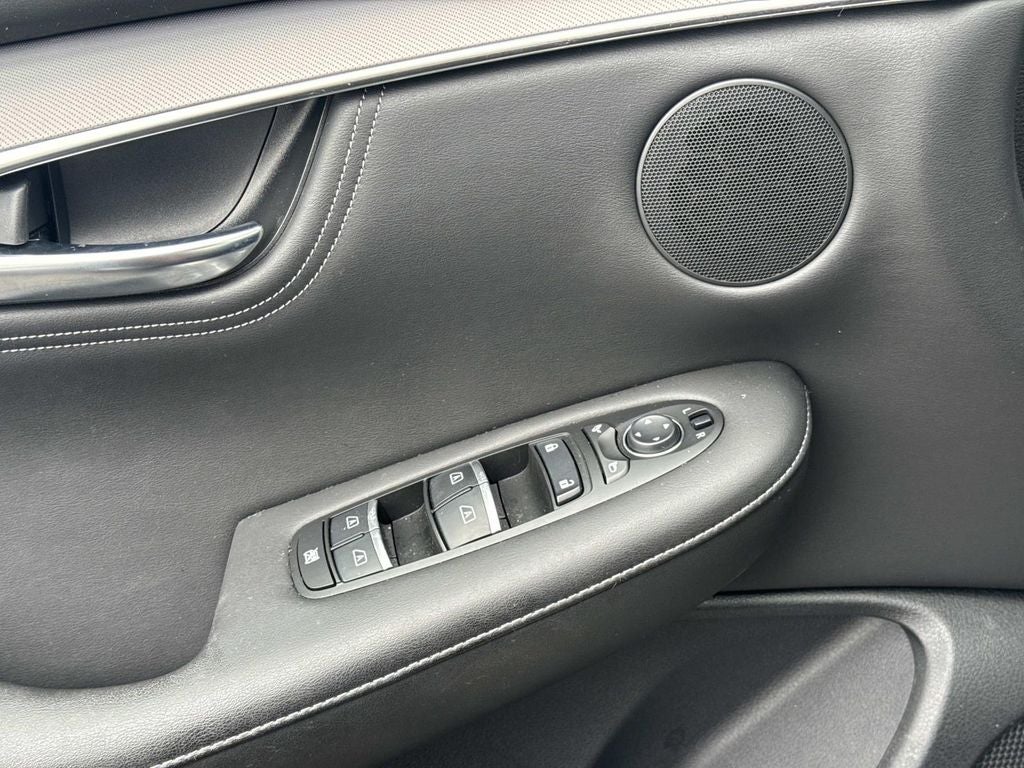 2023 INFINITI QX55 LUXE