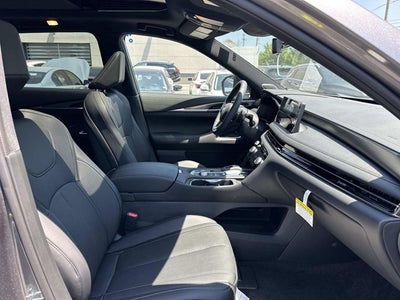 2027 INFINITI QX60 LUXE