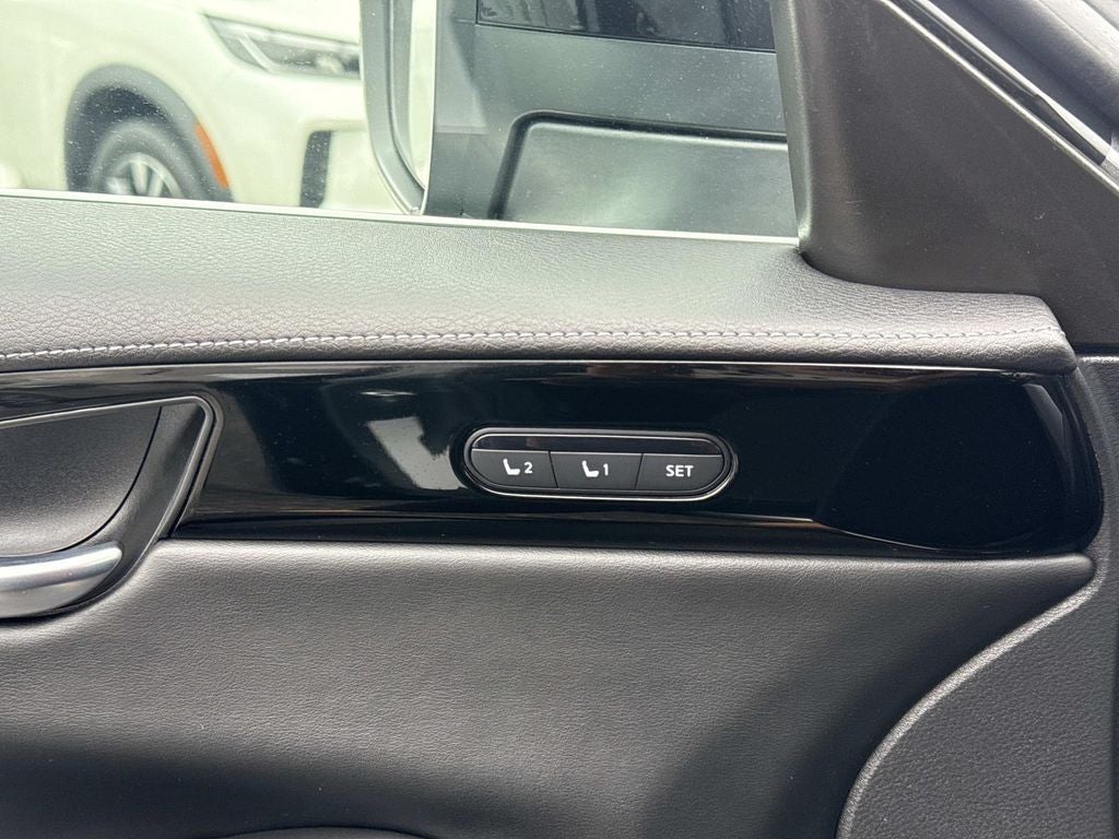 2023 INFINITI QX60 PURE